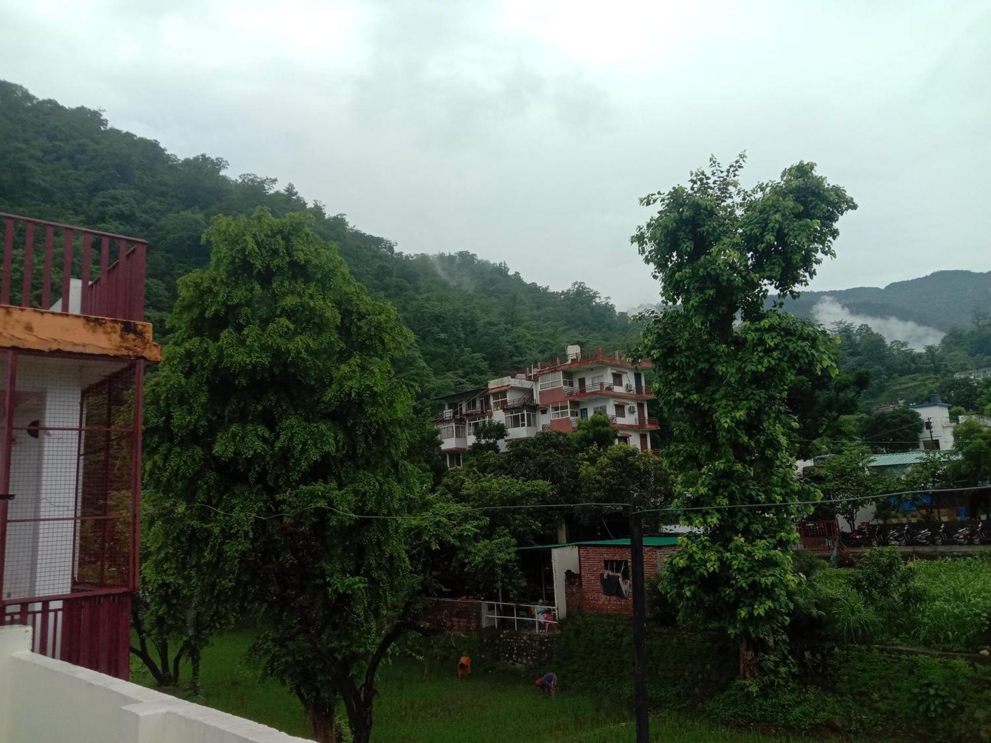 Deepak Homestay Rishikesh Luaran gambar